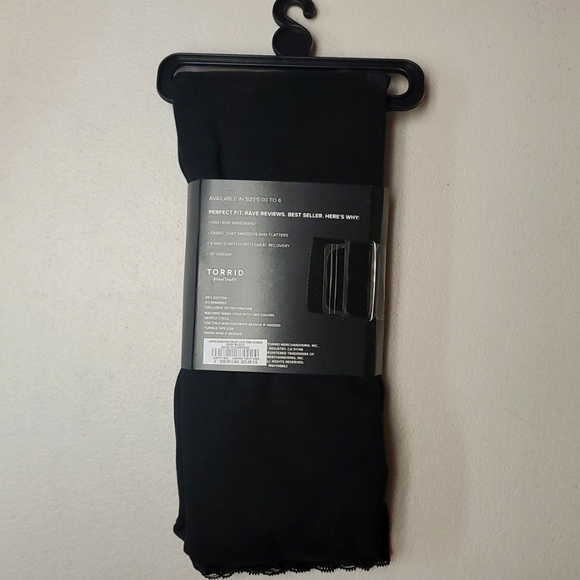 ❤NWT VINTAGE TORRID LEGGING - CAPRI PEDAL PUSHER - MID RISE LACE TRIM - SIZE 2X - Picture 4 of 8